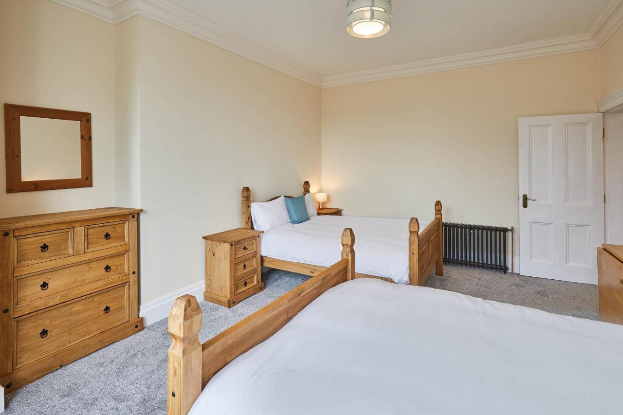 Apartamento Ground Floor At The Old Vicarage Scarborough Exterior foto