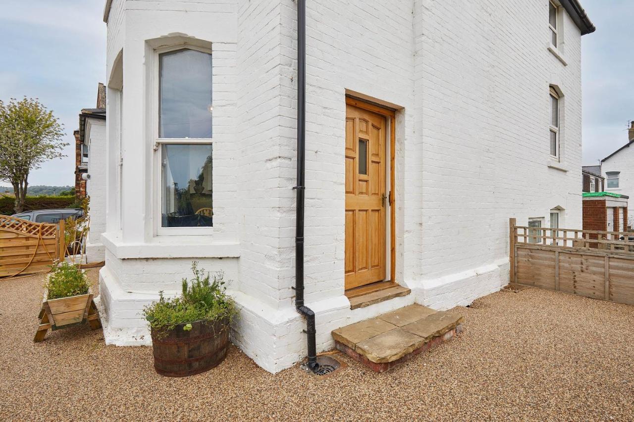 Apartamento Ground Floor At The Old Vicarage Scarborough Exterior foto